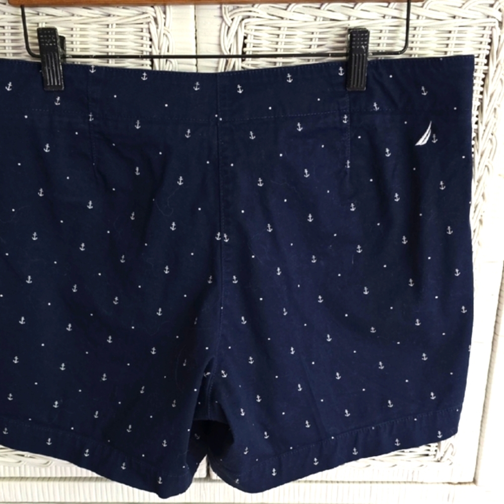 Nautica Blue Bermuda Shorts with Nautical Anchor Print EUC - Picture 4 of 4